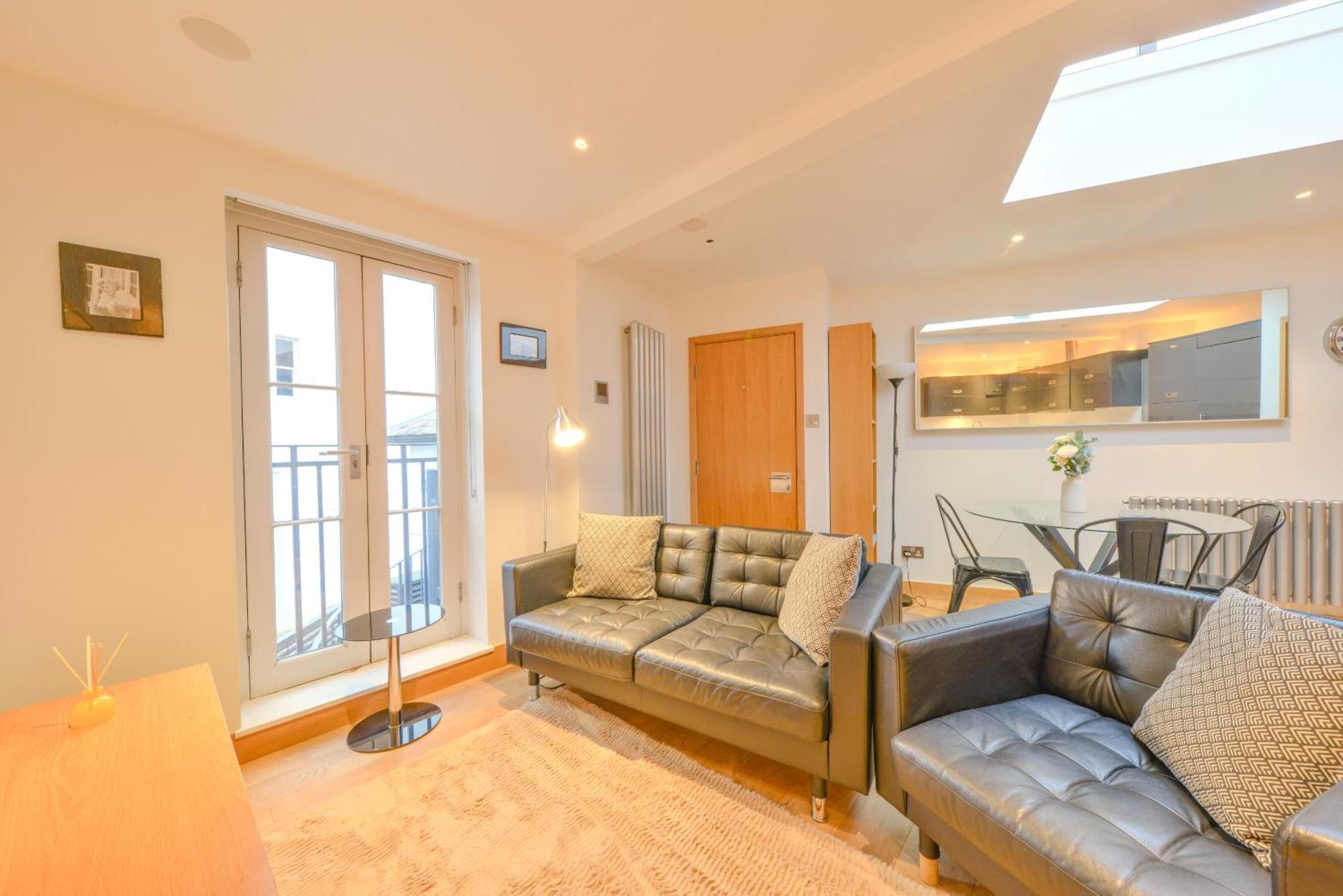 Central Two Bedroom Apartments St Albans By Central Stays Short Lets & Serviced Accommodation With Free Parking Pokój zdjęcie